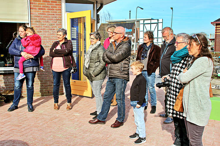 Opening en ingebruikname van het vernieuwde terras van het HUIS van ALLES in Driebruggen_15